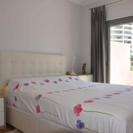 Brina, Stylish Apartment In Portimao Exterior photo