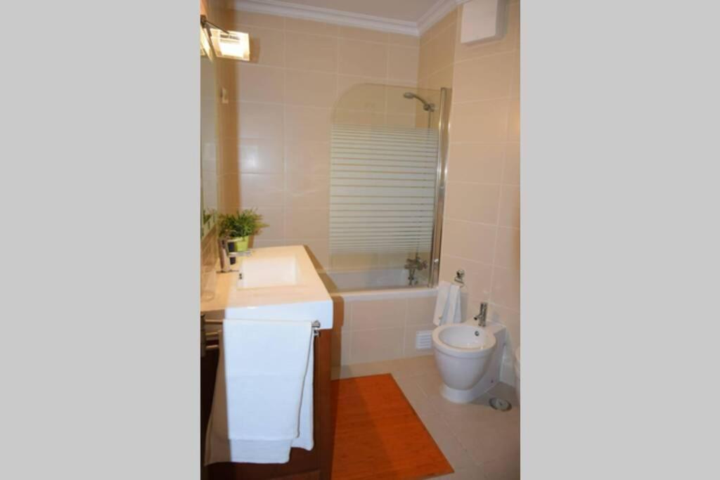 Brina, Stylish Apartment In Portimao Exterior photo