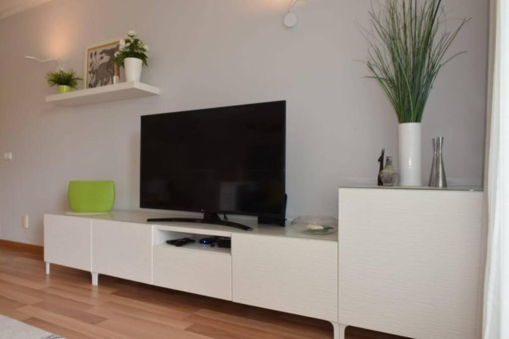 Brina, Stylish Apartment In Portimao Exterior photo